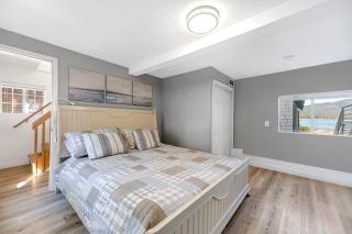 Lakefront Oasis - Adorable lakefront cabin with a private beach! - 5
