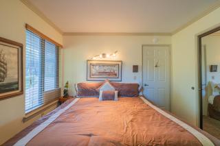 Lakefront Viking Oasis - Beautiful Viking Estates condo complex on the lake! - Big Bear Lake - 1