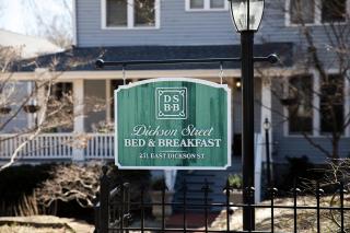 Dickson Street Bed & Breakfast - Fayetteville - 0