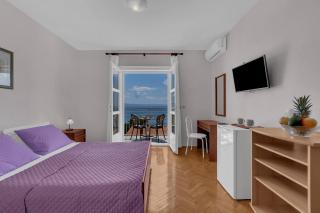 Beachfront Rooms Ana - Tučepi - 6