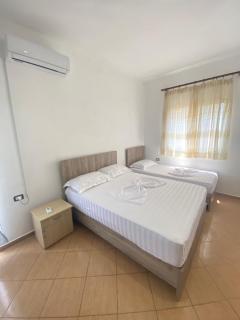 Grey Villa - Golem - 4