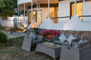 Karavos Sea View Apartments - Skopelos Town - 3