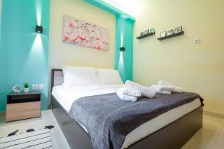 Niovi Stylish Apt - Walk to Promenade - 500 Mbps - 4