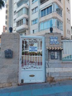 Piso en primera línea de playa en Urbanización el Olivar - 1