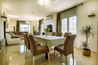 Apartment Kerum Plus Rooftop with Intex Pure Spa - Stobreč - 0
