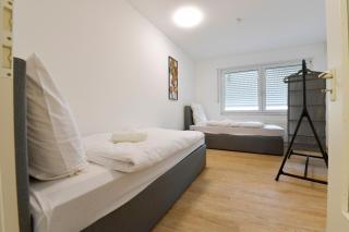 Stay and Work Apartment - 8 beds - 4 bed rooms - 6