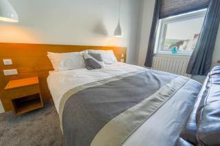 Captivating 1-Bed apartment Merthyr Tydfil - - Merthyr Tydfil - 2