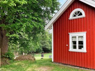 4 person holiday home in ALLINGSÅS, SVERIGE - 6