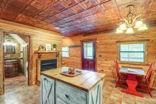 Rural Arkansas Vacation Rental with Wraparound Porch - Heber Springs - 6