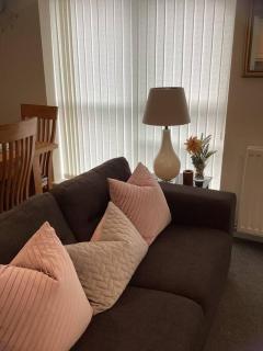 Modern 2 Bed, 2 Bath Apartment Near Etihad Stadium and Coop Live - 6