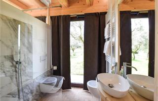 Lovely Home In Volpago Del Montello - 5