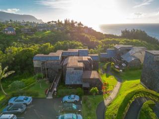 Style and Comfort Over the Ocean - Princeville - 6