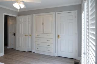 "The Sunset Shack" Best location with Ocean View, short walk to beach, perfect spot for a getaway! - 2