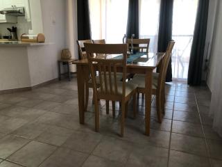 Kings Palace - stylish, modern 2 bed with sea views - Paphos - 4