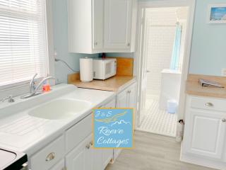 Premier Waterfront Cottage 2 - Riverhead - 2