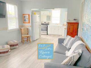 Premier Waterfront Cottage 2 - 1