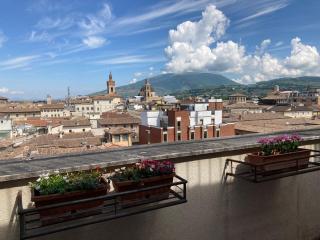 Affittacamere La Terrazza Sul Campanile - Foligno - 5