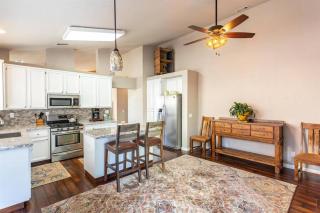 Cozy Home in the Heart of Elk Grove - Elk Grove - 4
