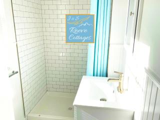 Premier Waterfront Cottage 3 - Riverhead - 8