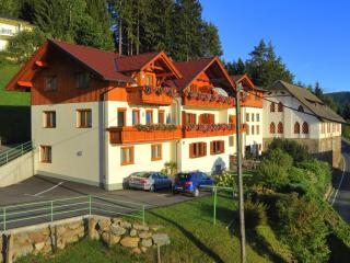 Frühstückspension Götzfried-Hof - Millstatt - 0