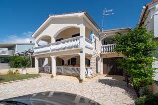 Apartments with parking spaces Vir - 20147 - Vir - 3