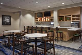 Fairfield Inn & Suites by Marriott Orlando International Drive/Convention Center - 8