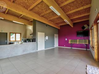Chalet 2 chambres avec accès PMR, terrasse privée, piscine, activités plein air. - FR-1-496-246 - - 1