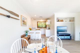 Wreck Beach Cottage 1 Flannel Flower Fairway close to the beach - Shoal Bay - 3