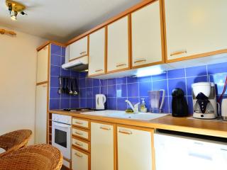 Appartement lumineux proche centre et pistes avec terrasse - FR-1-181-2711 - 8