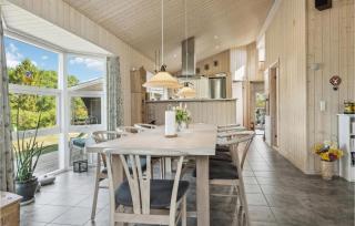 Amazing Home In Ejstrupholm With Sauna - 6