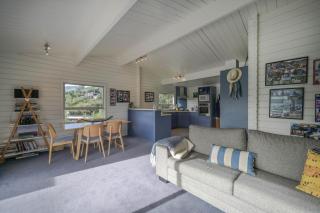 Birdsong Bliss - Takamatua Holiday Home - Takamatua Bay - 4