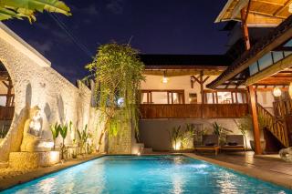 Villa Innerbloom stylish 2BR with large pool & garden - Canggu - 1