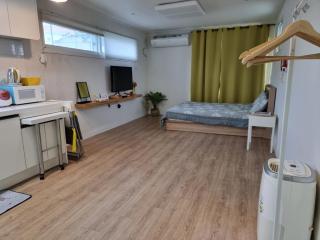 Cozy House & Tour - Jeju - 2