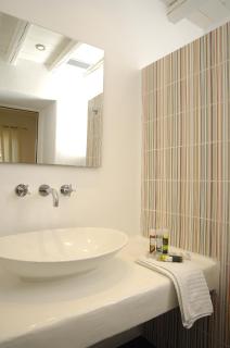 Kapetan Tasos Suites - Pollonia - 8