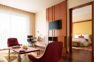 Courtyard by Marriott Kochi Airport - Nedumbassery - 1
