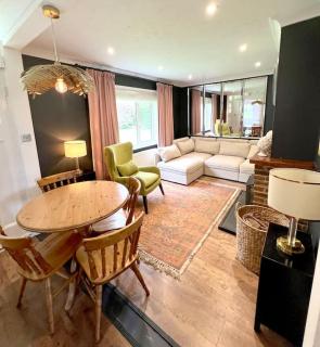 Magnolia Cottage - Kent - 2