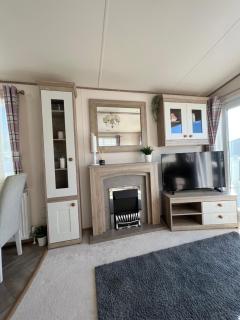 Anchors Rest - Family Caravan - Haven - 3