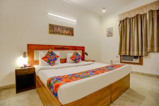FabExpress Primero MGF - Gurgaon - 0