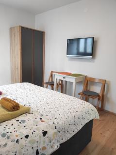 Apartment and Room Bonefacic - 3