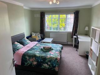 Harrow Town Centre 3 Bed Flat - Sleep up to 5 people, close to London Underground - Harrow - 5