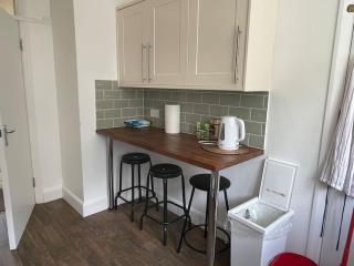 Harrow Town Centre 3 Bed Flat - Sleep up to 5 people, close to London Underground - Harrow - 2