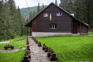Cabana Patru Brazi - Stana de Vale - 4