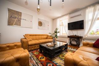 Authentic Design 2BDR Apartment in Old Town - Sarajevo - 4
