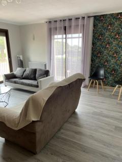 Jolie maison avec piscine - 1