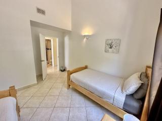 Villa Utopia - Jolly Harbour - 1