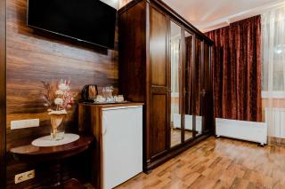 Poznyakoff Aparthotel - Kyiv - 9