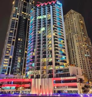 New apt in Dubai Marina with balcony and sea view - Dubai - 1