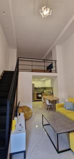 Lovely duplex apartment with patio, 100m from the beach! - Vlorë - 1