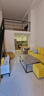 Lovely duplex apartment with patio, 100m from the beach! - Vlorë - 0