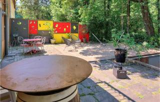 Gorgeous Home In Francheville With Wifi - 4